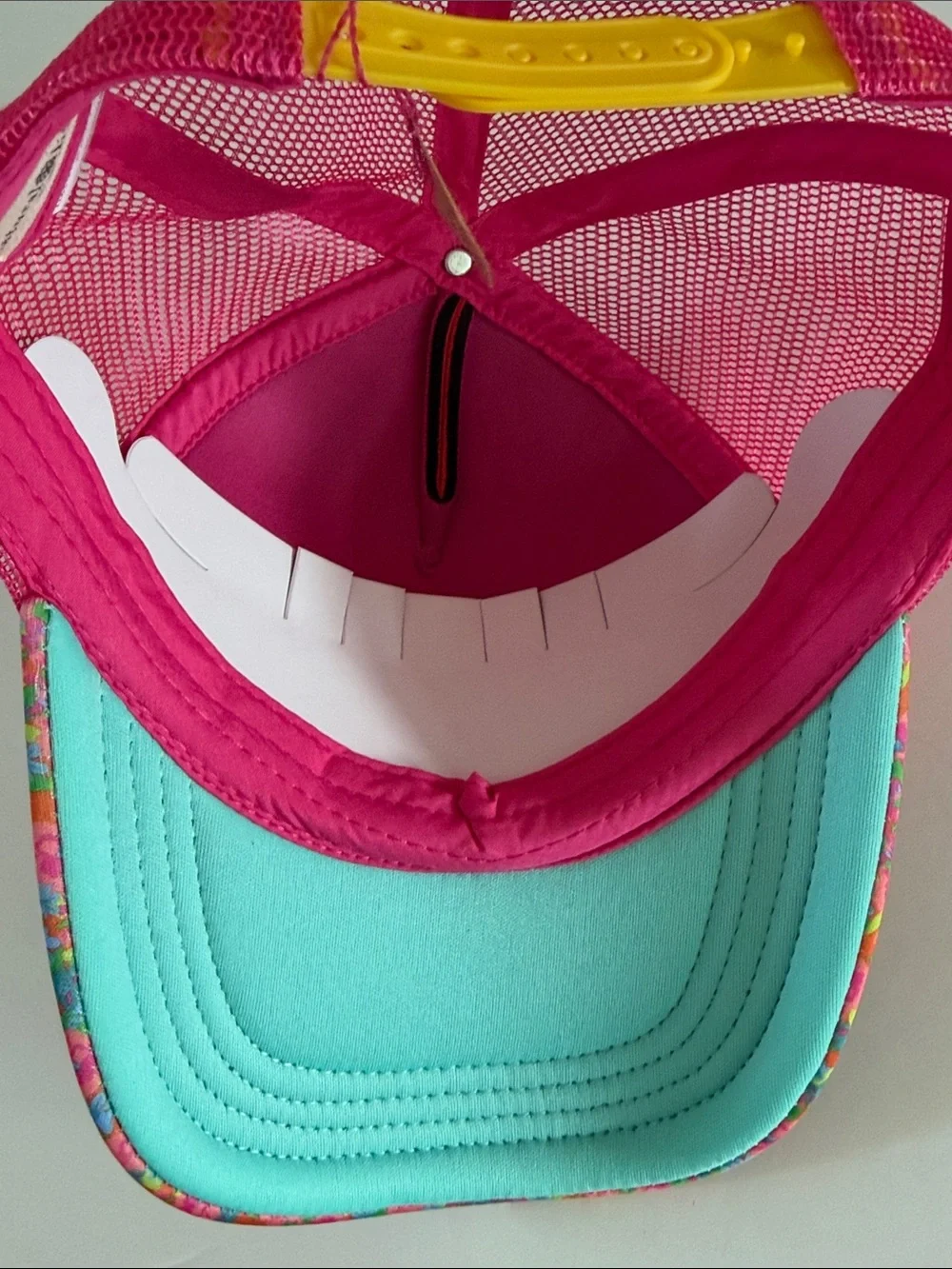NEW Natural Life Sunshine Adjustable Trucker Hat One Size Coral Neoprene Floral
